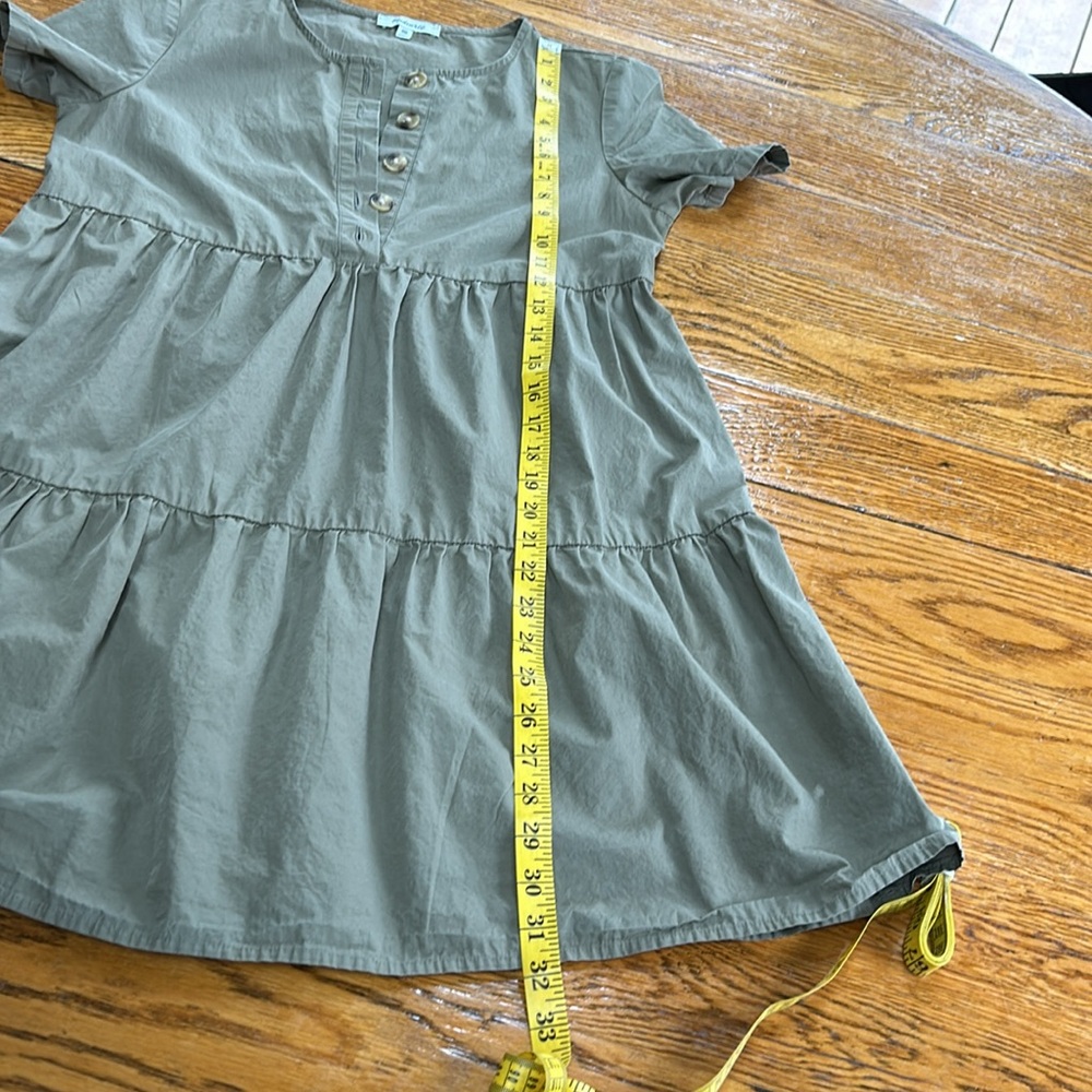 Madewell olive green tiered dress. Button up, shirt sleeves. Size XXS. - Picture 9 of 11